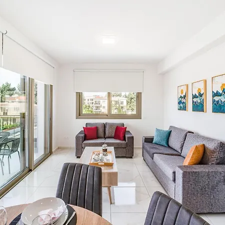 Apartamento Adolina By Ezoria Paphos