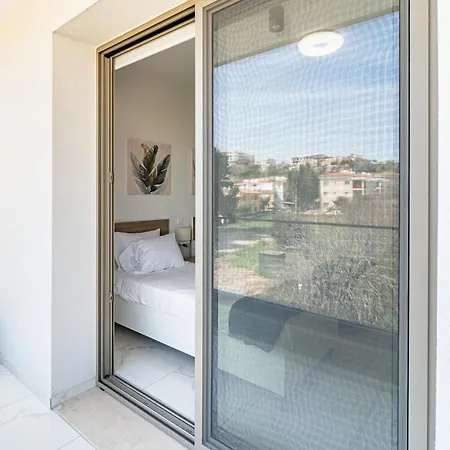 Adolina By Ezoria דירה