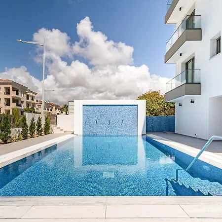 Adolina By Ezoria Apartment