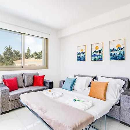 Adolina By Ezoria Paphos