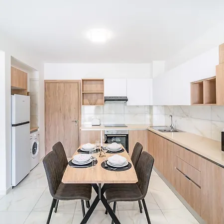 דירה Adolina By Ezoria *