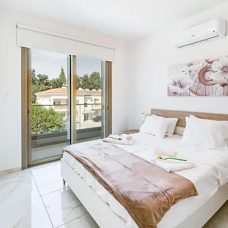 Apartamento Adolina By Ezoria Paphos