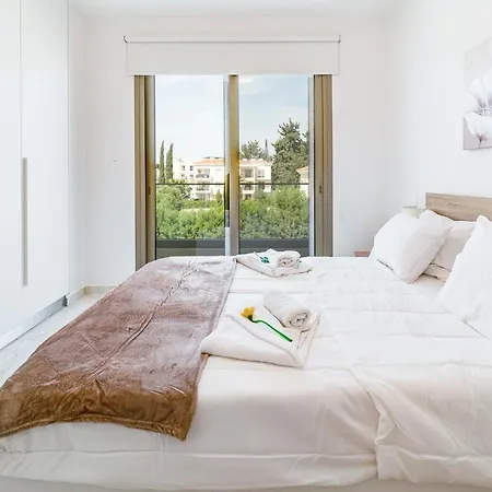 Adolina By Ezoria 파포스