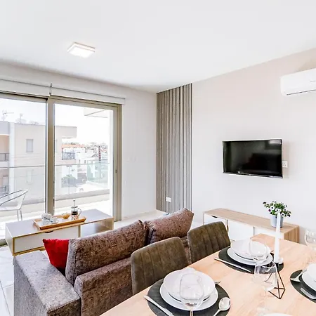 Apartamento Adolina By Ezoria Paphos